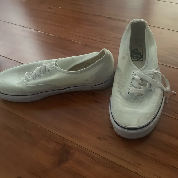 Light green vans - Picture 2 of 3